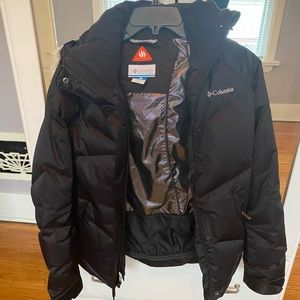 Columbia ski coat with removable hood